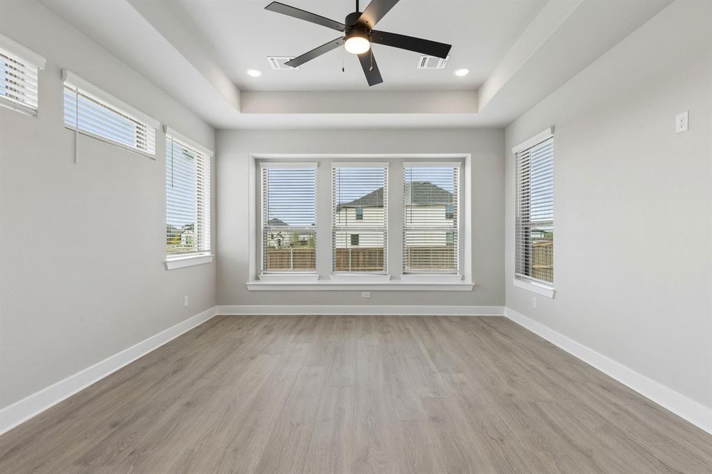 Karis - Residential