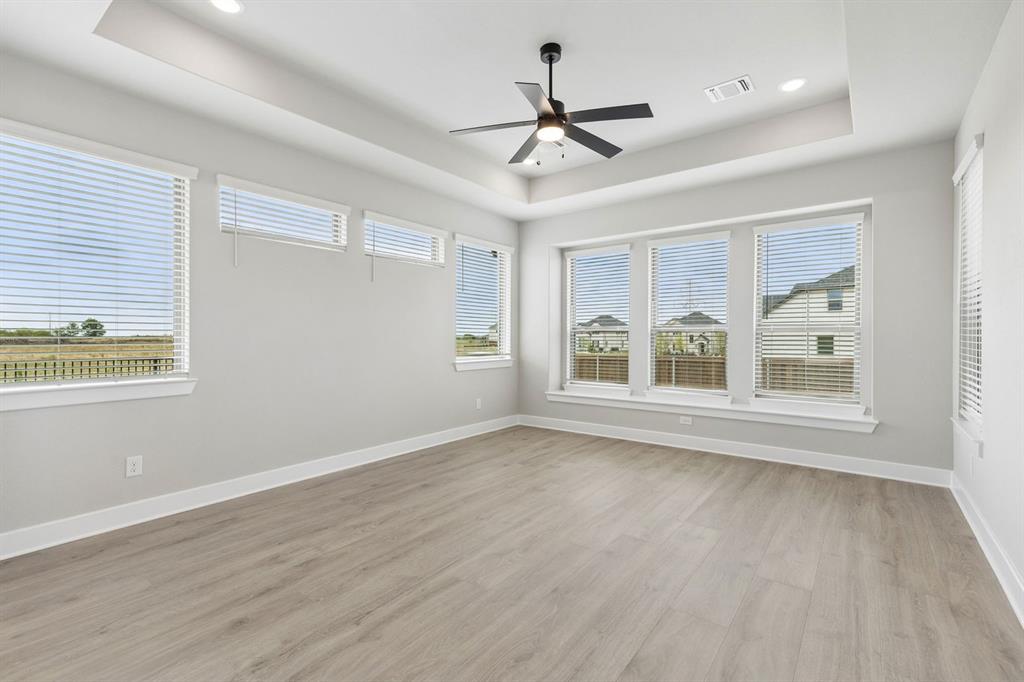 Karis - Residential