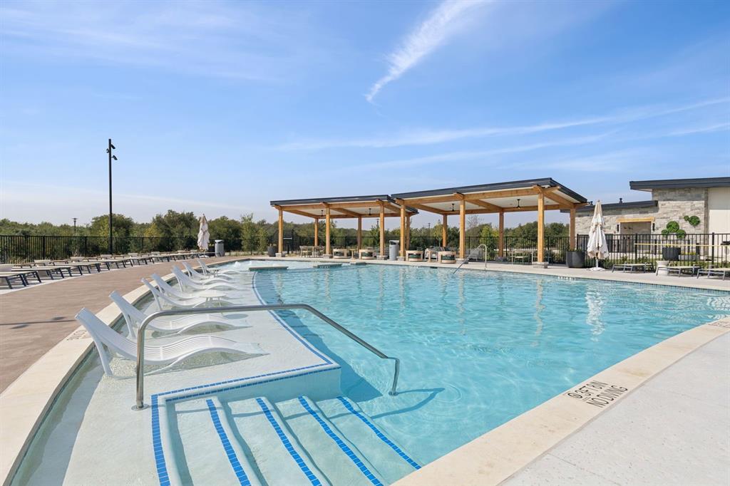 Karis - Residential