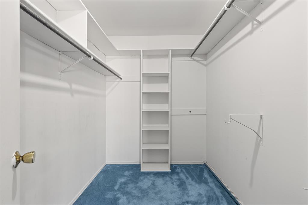 Ridglea Estate Condo - Residential