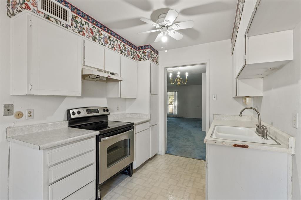 Ridglea Estate Condo - Residential