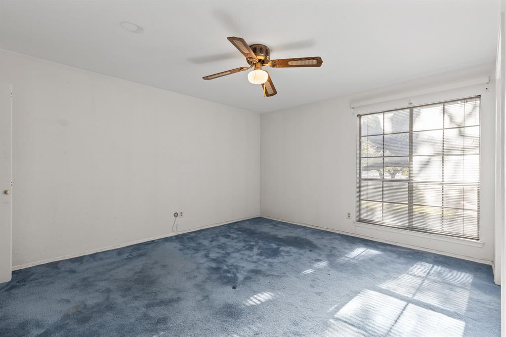 Ridglea Estate Condo - Residential