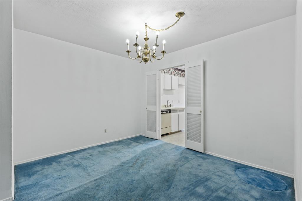 Ridglea Estate Condo - Residential