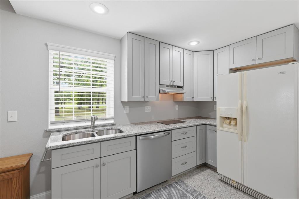 NAUTICAL SHORES PH 4 - Residential