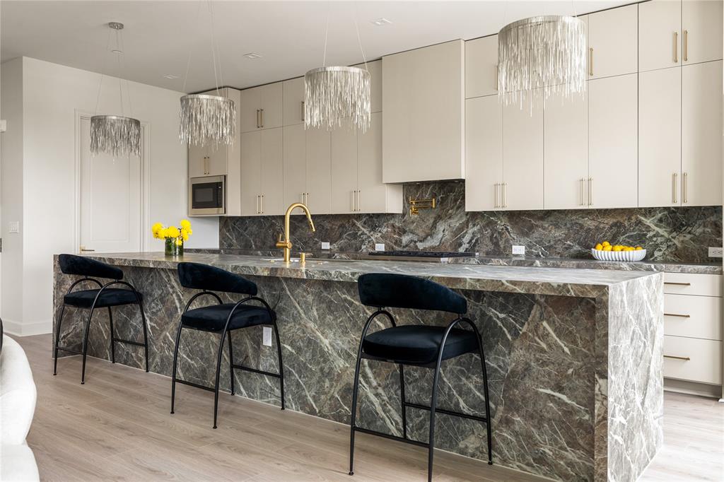 Mansfield R A - Residential