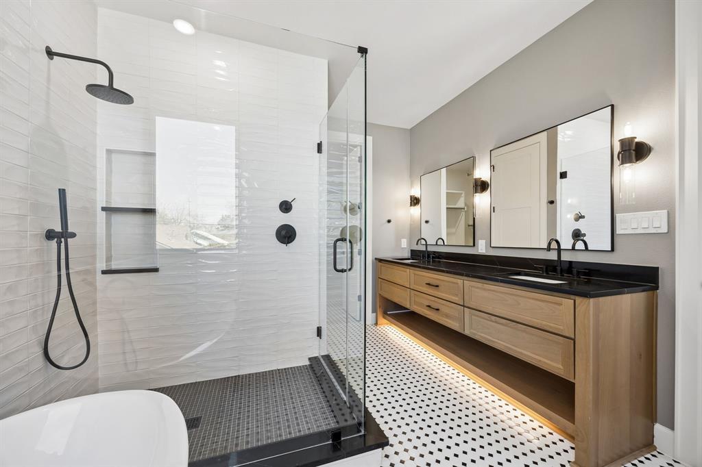 McKinney Outlots - Commercial Sale