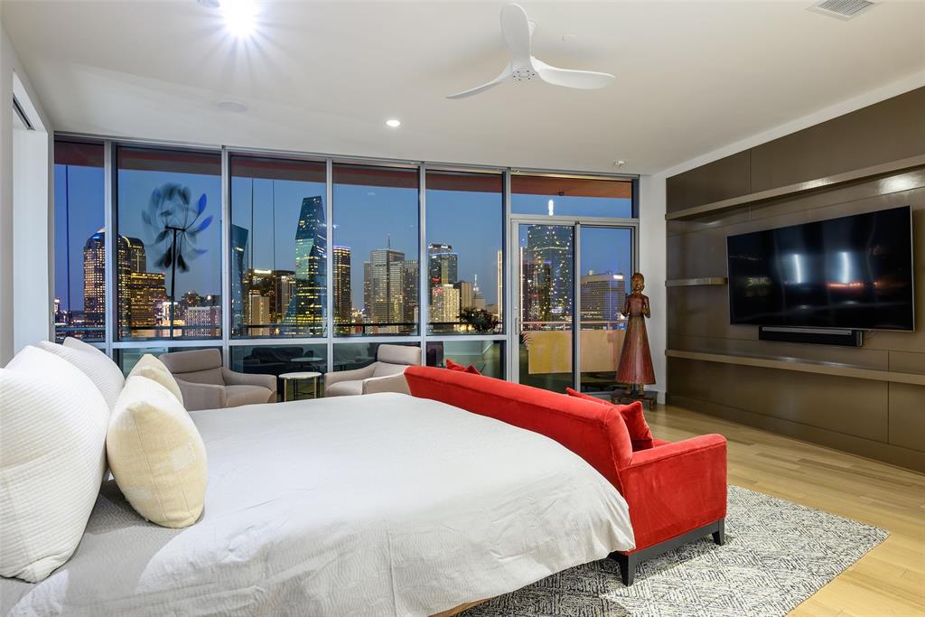 The House Condos - Residential