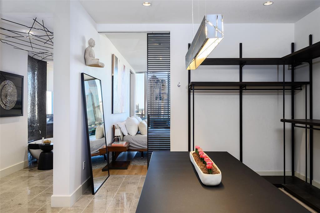 The House Condos - Residential