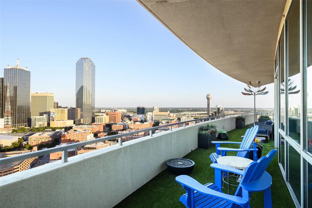 The House Condos - Residential