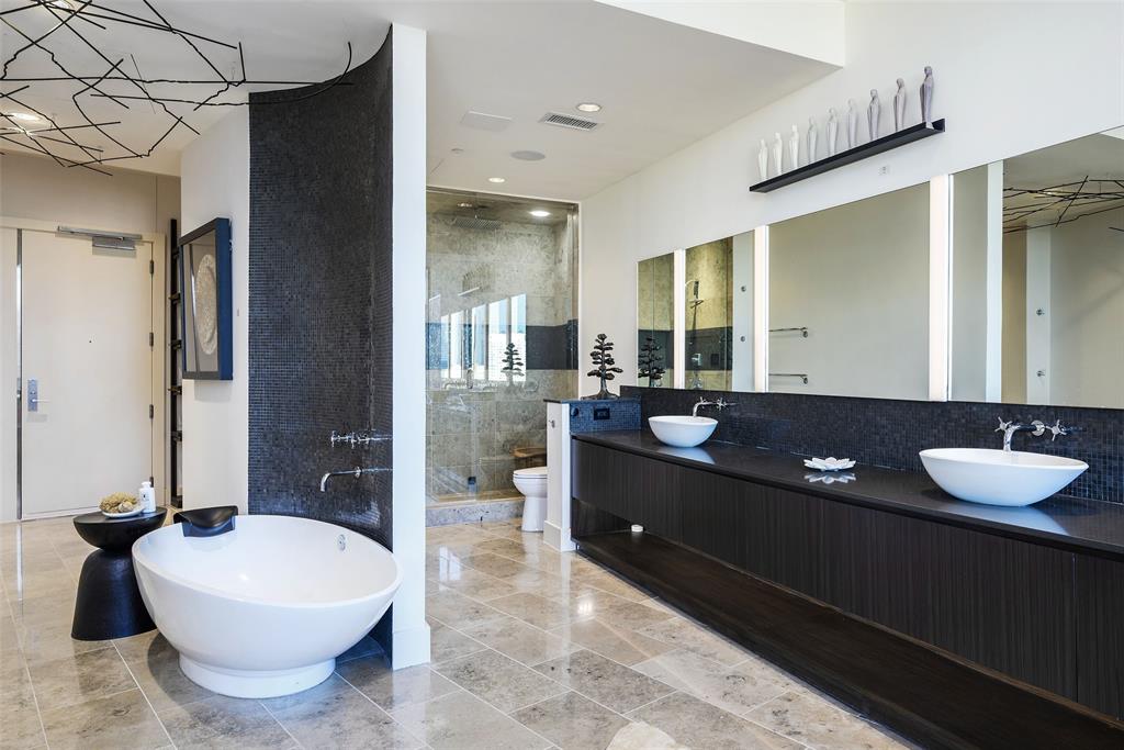 The House Condos - Residential