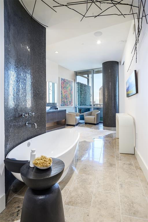 The House Condos - Residential
