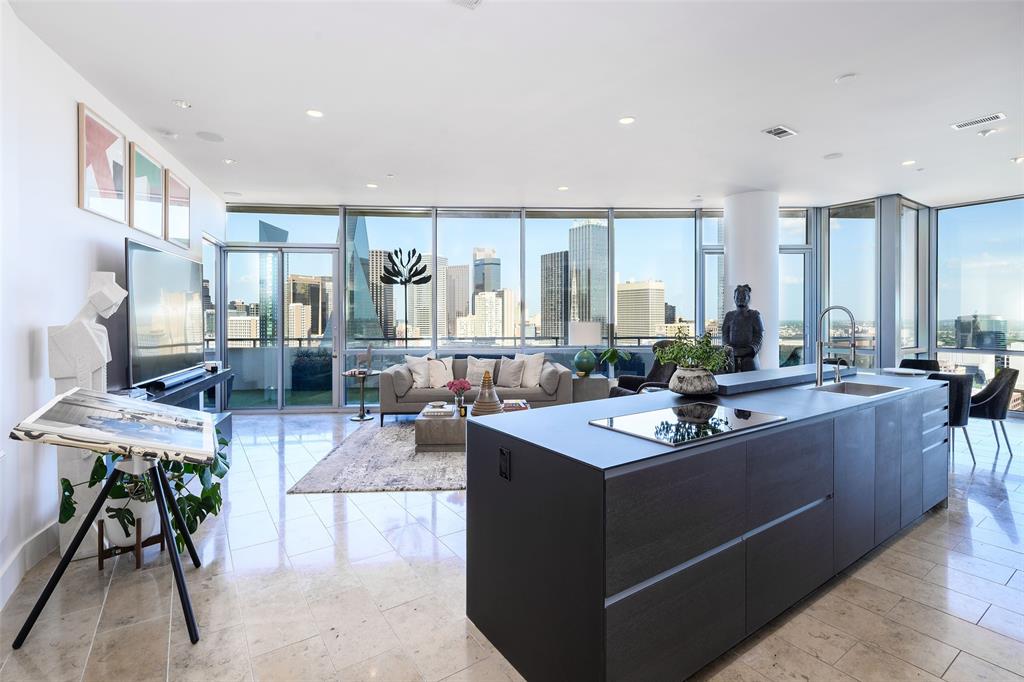 The House Condos - Residential