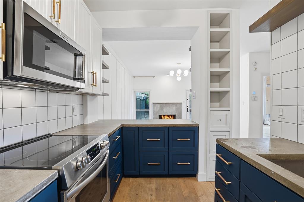 Oaks On Montfort Ph 02 03 04 - Residential