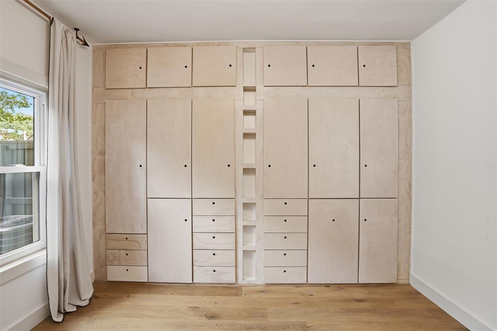 Oaks On Montfort Ph 02 03 04 - Residential