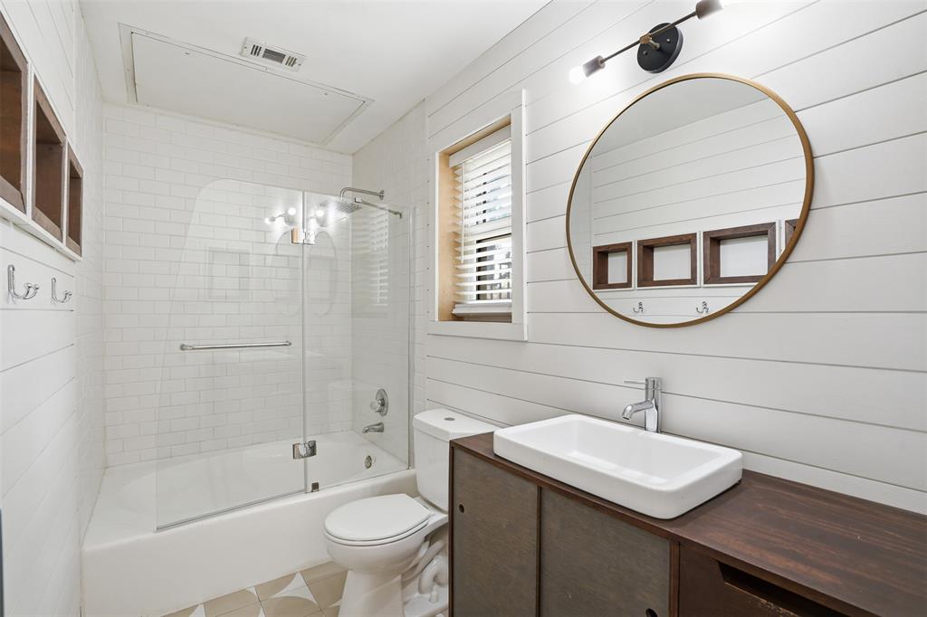 Oaks On Montfort Ph 02 03 04 - Residential