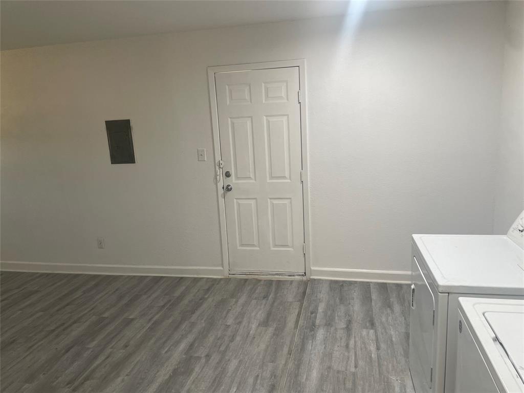 Curry - Residential