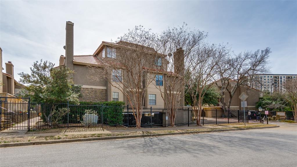 Monticello Crossroads Condos - Residential