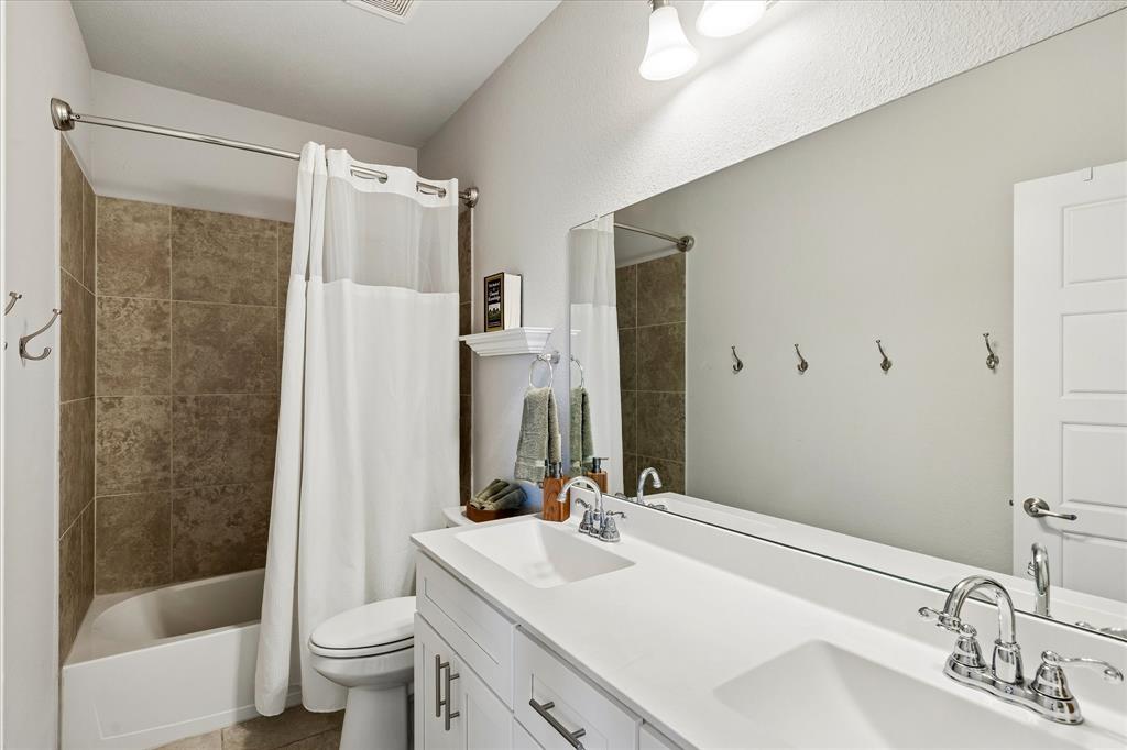 Seventeen Lakes Add - Residential