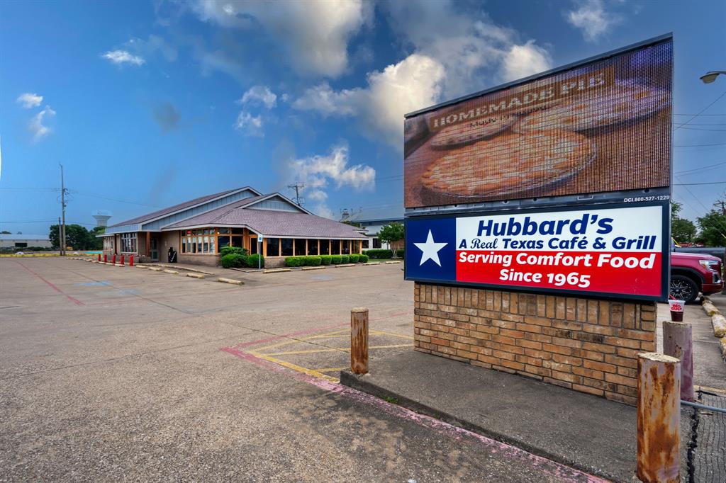Active and thriving 2nd gen restaurant in Rowlett on busy Lakeview Parkway.  Owner occupied and operated Texas home cooking serving breakfast and lunch. Building is 5325 square feet sitting on a lot size of 0.94 acres offering 67 parking spaces. Recently updated exterior with new fascia and paint. Inside is a fully equipped kitchen with bar, booth and table seating. One area able to be sectioned off for special events and parties. Kitchen has 2 walk in freezers, 1 walk in refrigerator, 2 commercial standing refrigerators, 4 fryers, commercial ovens, custom venting and a 1500 gallon grease trap. Originally built as a Golden Corral. Price includes business name, fixtures and decor.
ALL inquiries to go through listing agent Matthew Bryan, PLEASE DO NOT under any circumstances disturb owners or employees, PLEASE DO NOT call or go to business inquiring about the sale.