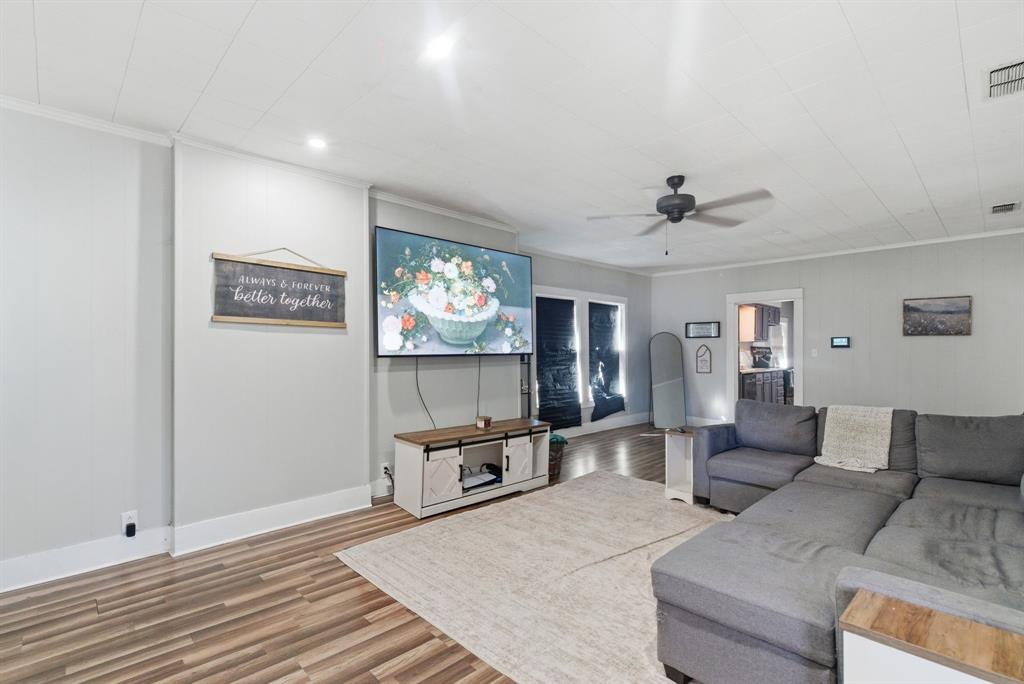 Se Corner - Residential