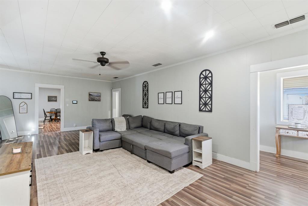 Se Corner - Residential