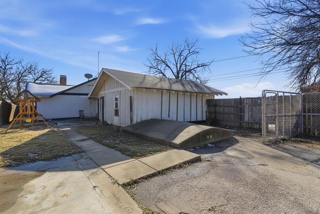 Se Corner - Residential