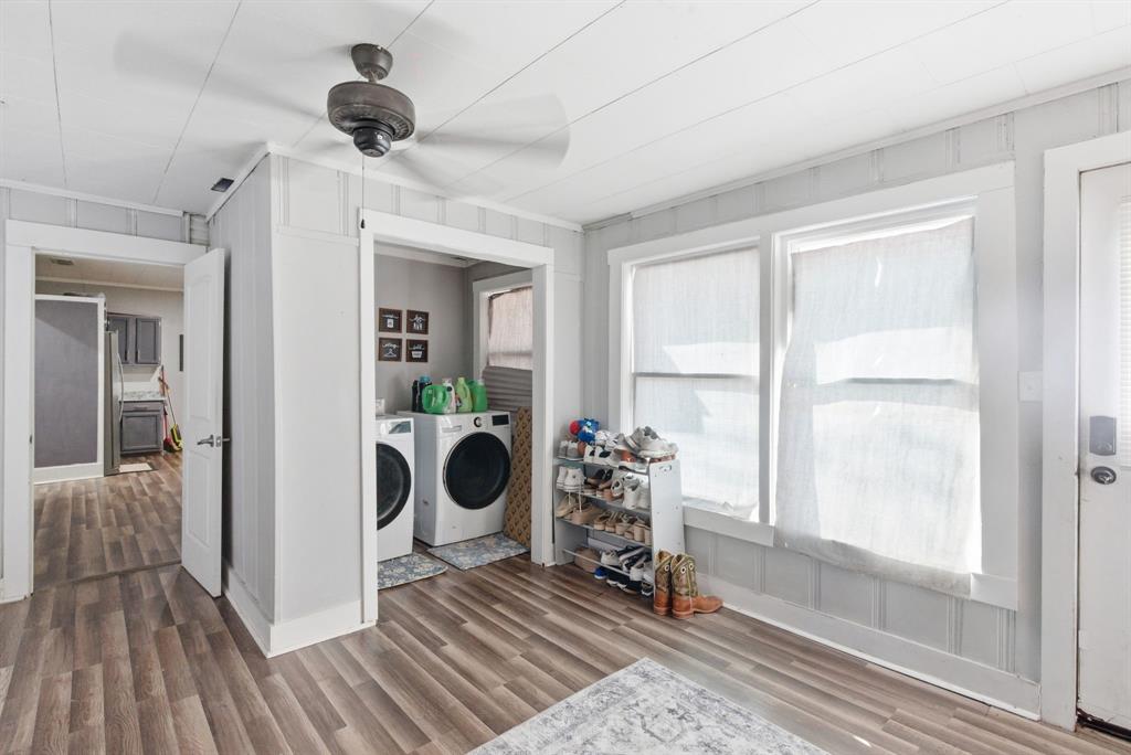 Se Corner - Residential