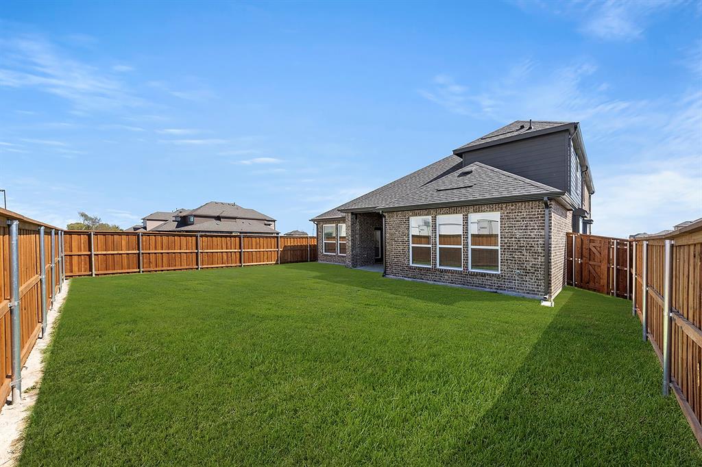 Las Lomas - Residential