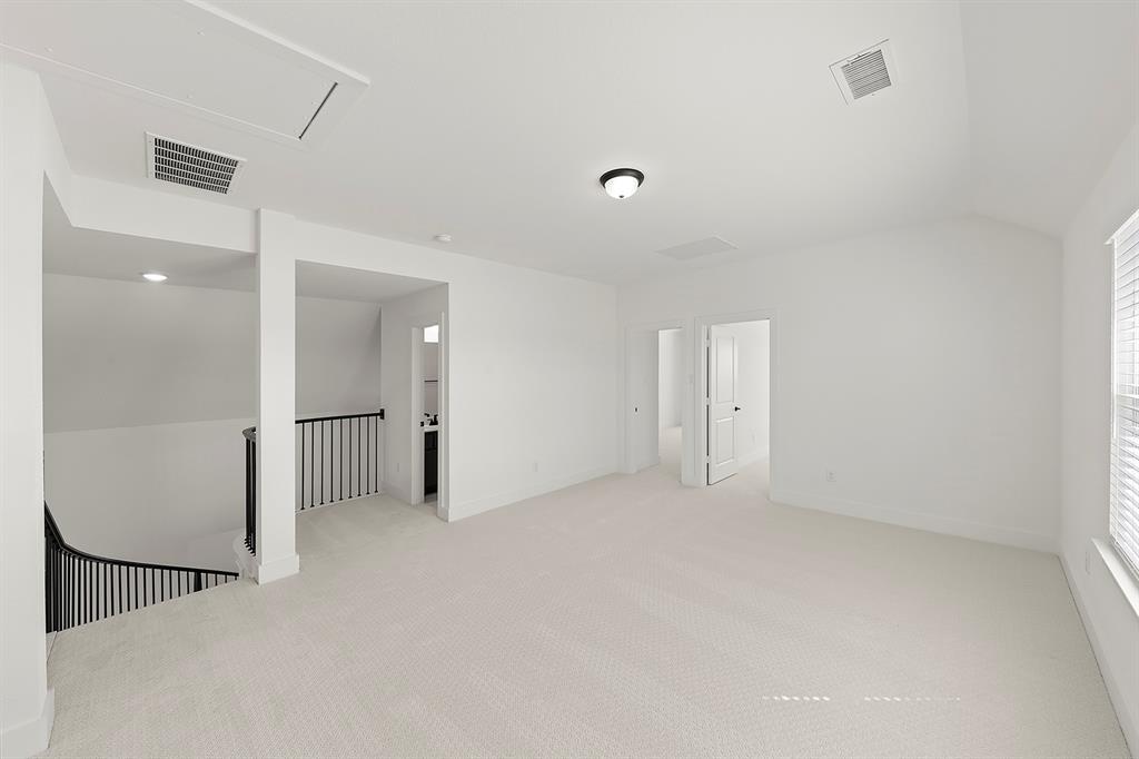 Las Lomas - Residential