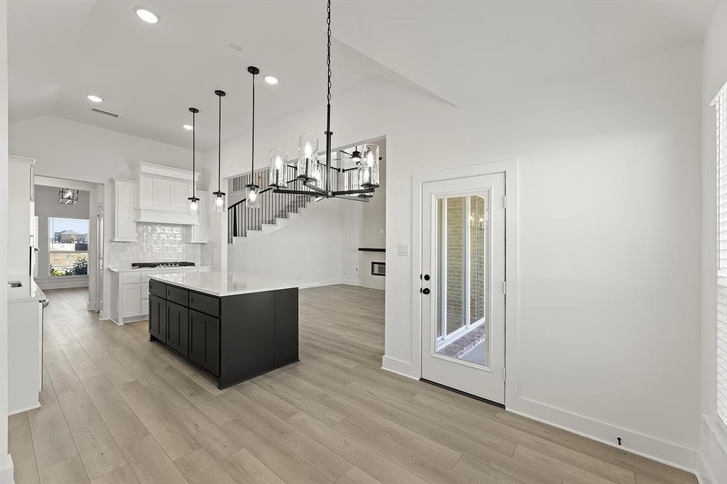 Las Lomas - Residential