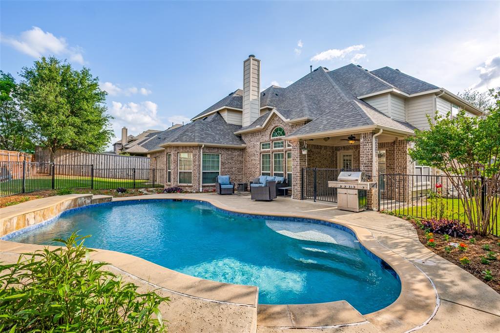 Welcome to one of the largest homes in the neighborhood, perfectly situated on an oversized .3-acre lot with a private pool one of the few you’ll find in the area. This 5 bedroom, 3.5 bath home offers a well-designed layout featuring a dedicated office, spacious game room, and media room, giving you all the flexibility you need for work, play, and entertaining.
Freshly painted with new carpet upstairs, the home feels clean, updated, and move-in ready. The generous living spaces and functional floor plan make it ideal for both everyday living and hosting.
Located in highly sought after Wylie ISD, this home sits in a neighborhood that truly has it all—convenience, community, and strong schools making it a smart choice for long term value.
If you’ve been looking for space, a pool, and a prime location, this one checks the boxes.