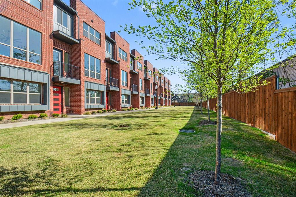 Goodland Twnhms - Residential