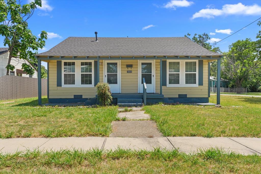 Welcome to this charming 3-bedroom, 2-bath home in one of Dallas' most convenient locations. This home is situated on a large corner lot with plenty of yard space. Fresh interior paint, new flooring and kitchen appliances, provide a clean, move-in-ready feel. Located within walking distance to the Medical District, and just minutes from Love Field, Downtown Dallas, Uptown, the Design District, and major highways, you'll enjoy quick access to the best the city has to offer. Whether you're a first-time homebuyer looking for an affordable home in a central location or an investor seeking strong rental potential, this property offers an excellent opportunity to own in the heart of Dallas. Don't miss your chance to enjoy the convenience, accessibility, and long-term value this location has to offer.