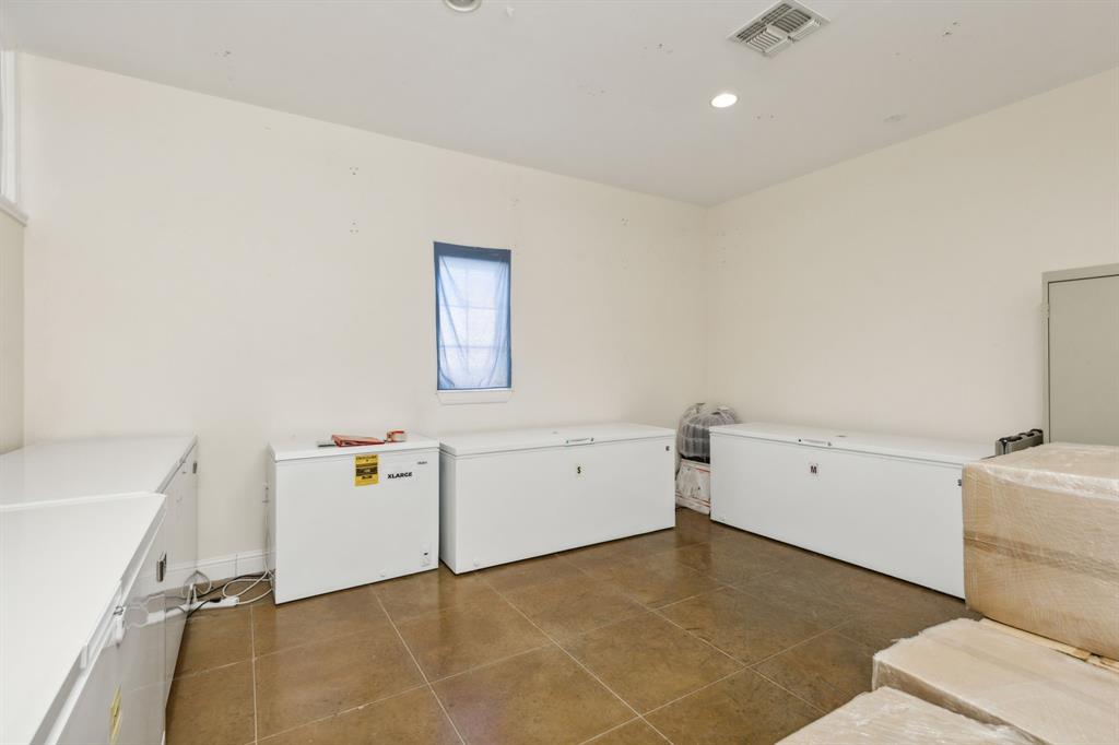 Nhat Hoang - Commercial Sale