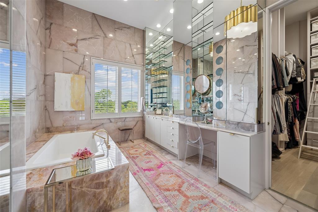 Park Plaza Condo - Residential