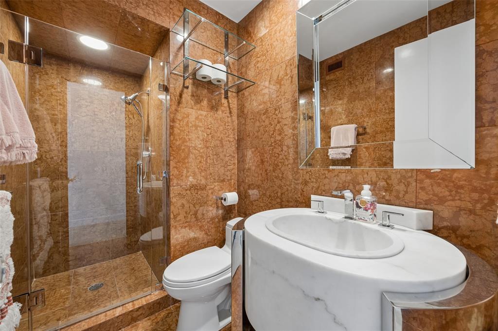 Park Plaza Condo - Residential