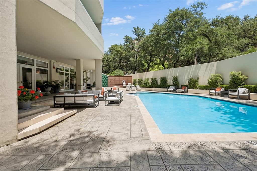 Park Plaza Condo - Residential