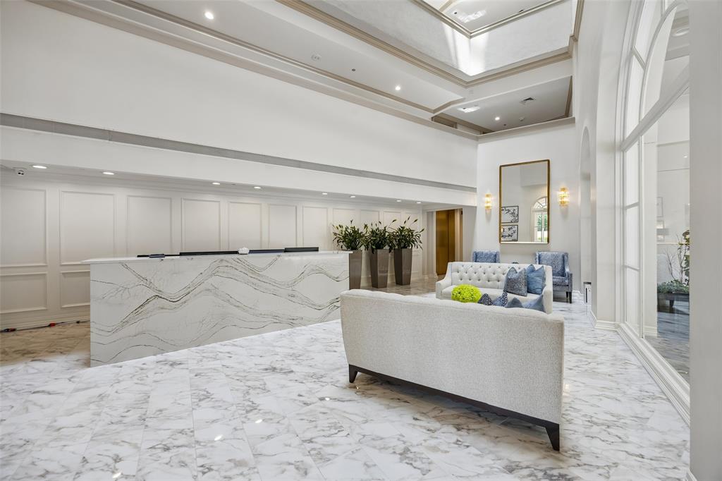 Park Plaza Condo - Residential