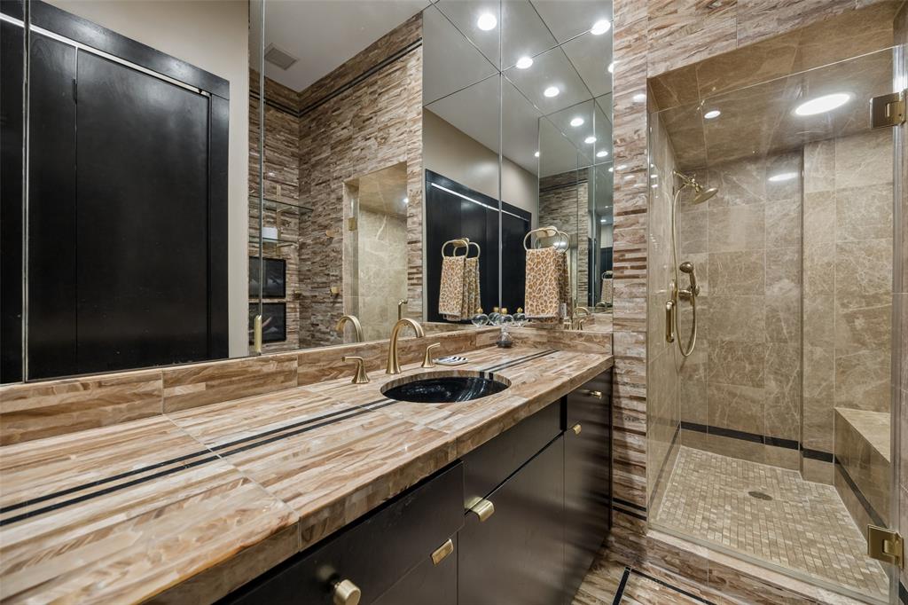 Park Plaza Condo - Residential