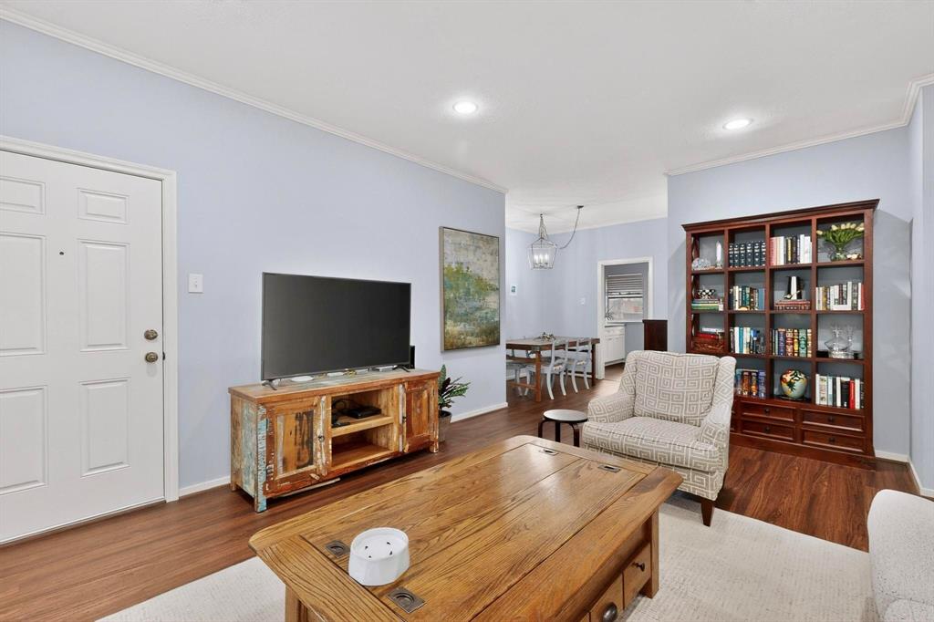 Royal Lane Condo 5800 - Residential