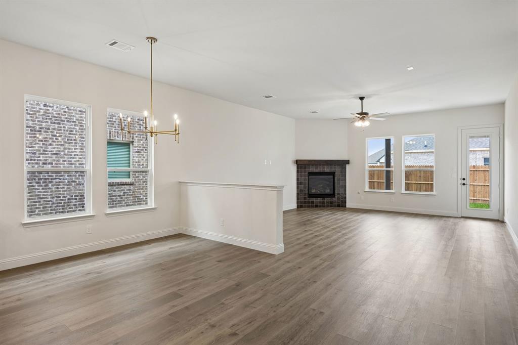 Country Lakes - Residential