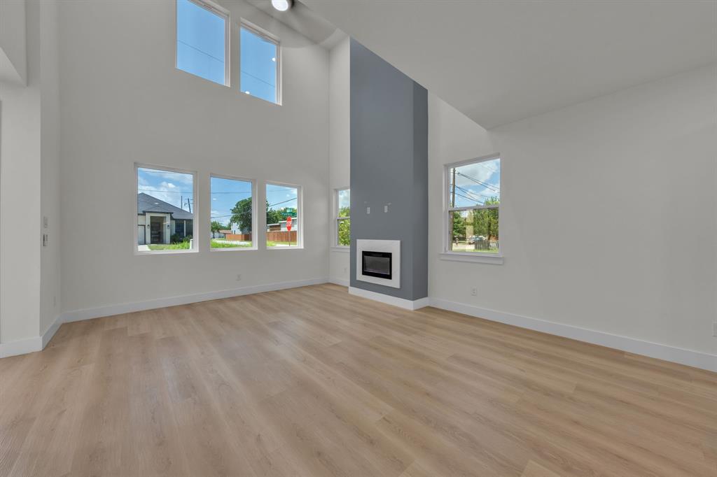 Eagle Ford Gardens - Residential