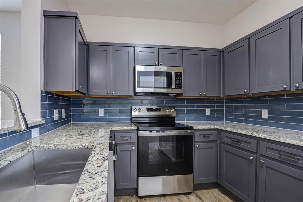 Villages Of Crawford Farms Th - Residential