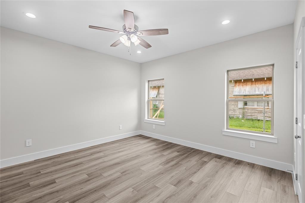 BANKS LACKEY STREET - Residential