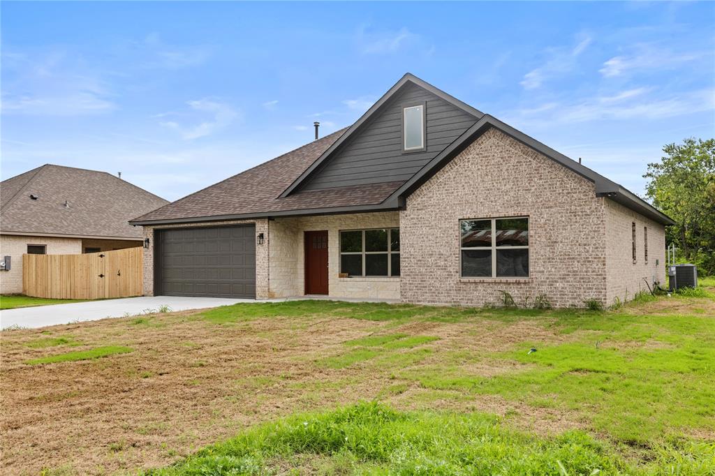 BANKS LACKEY STREET - Residential