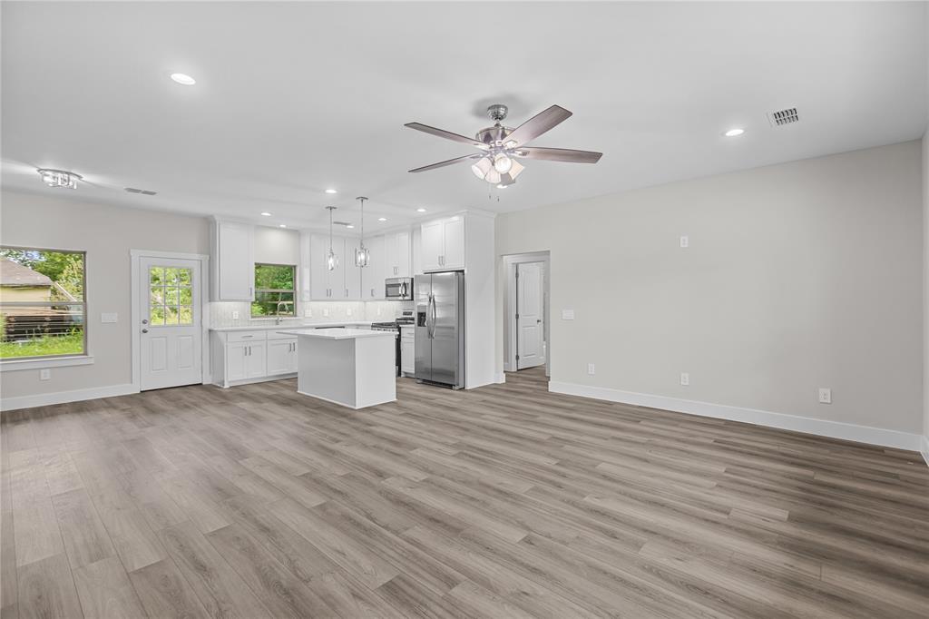BANKS LACKEY STREET - Residential