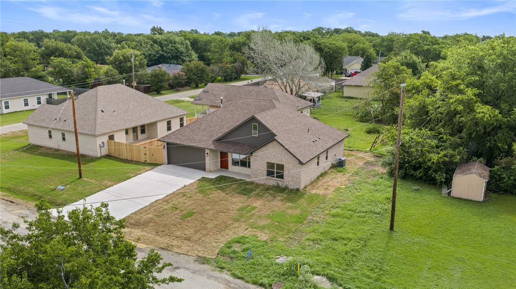 BANKS LACKEY STREET - Residential