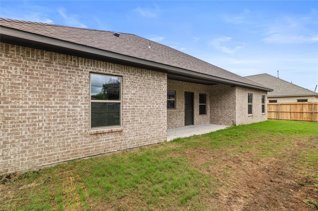 BANKS LACKEY STREET - Residential