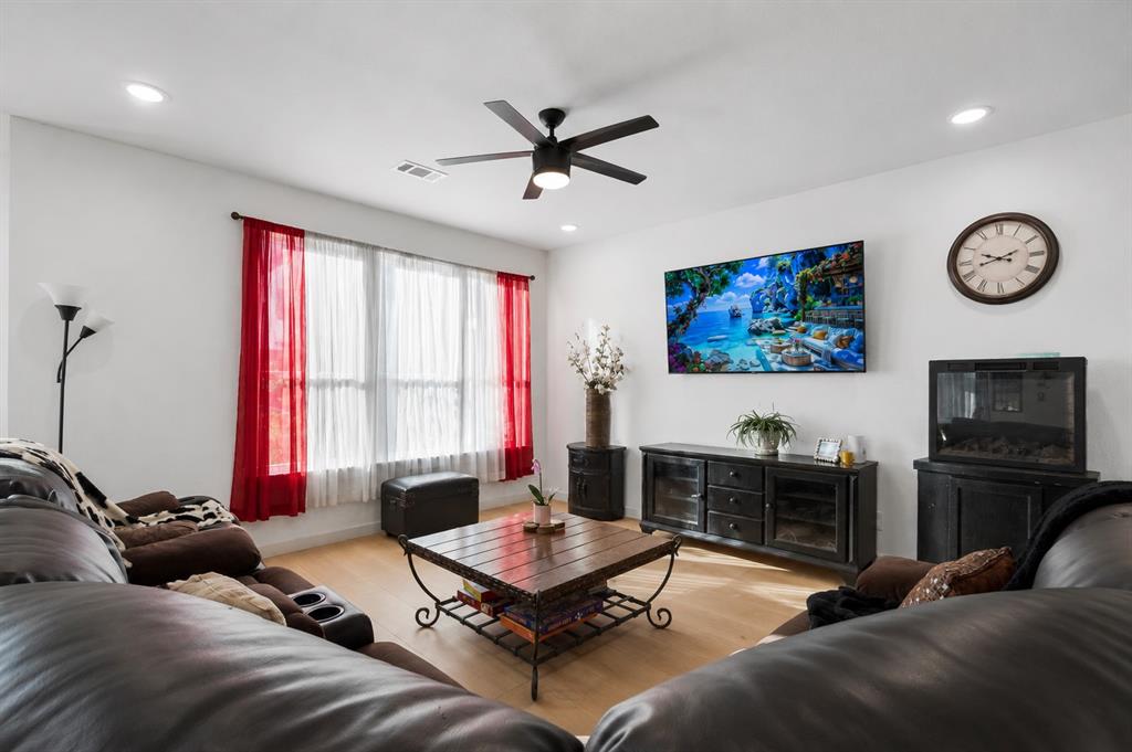 Lake Parc Village - Residential Income