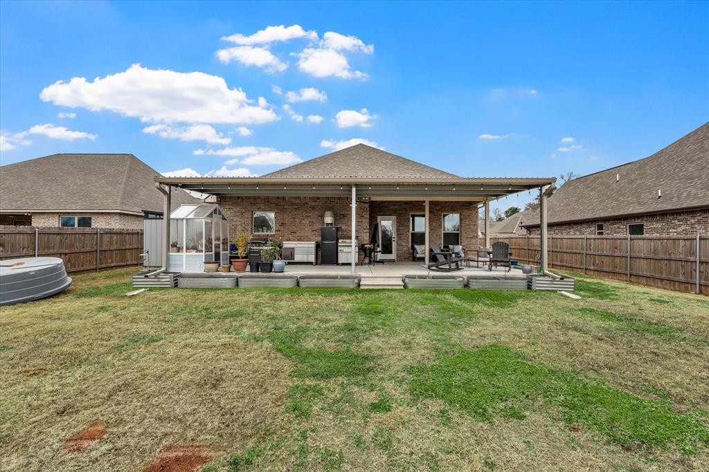 TRINITY BLUFF - Residential
